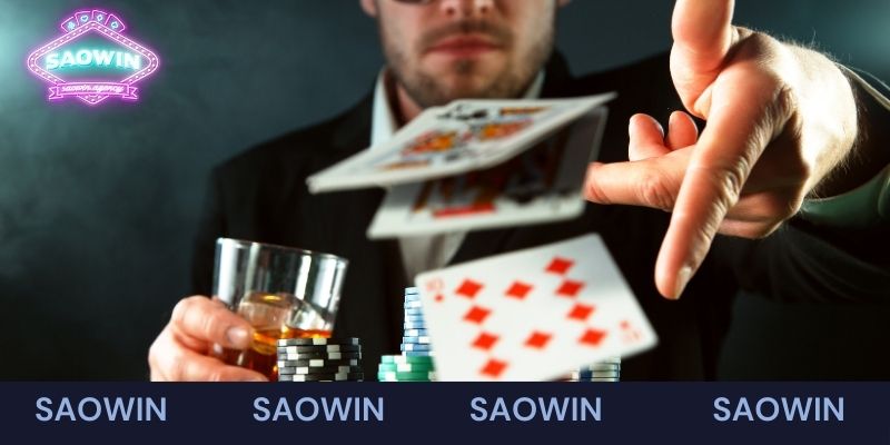 Theo dõi đối thủ tăng xác suất thắng cược bài tố